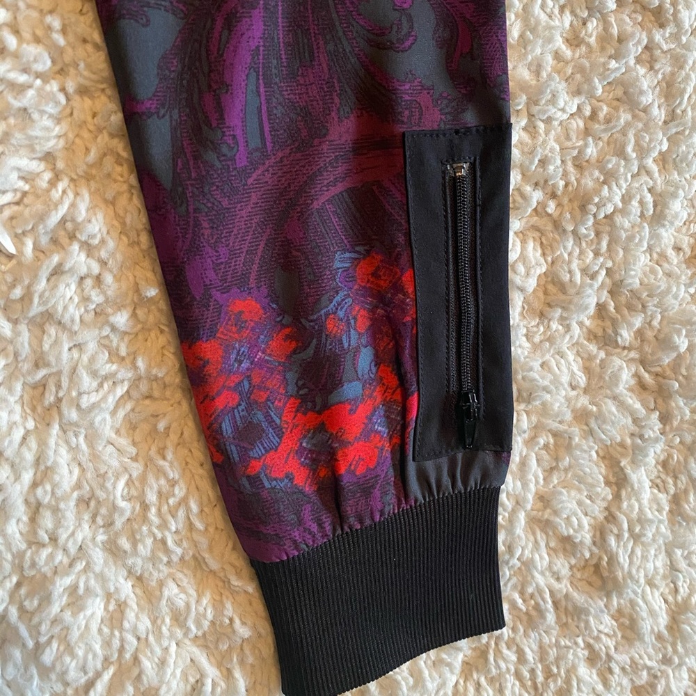 Fabletics jacket size medium - Picture 11 of 12